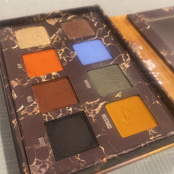 Lime Crime Venus II Eyeshadow Palette - Picture 2 of 4